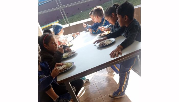 Nova Laranjeiras - Escolas Municipais recebem a visita do CAE (Conselho de Alimentação Escolar)